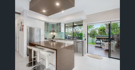 Private family entertainer with easy living appeal - Photo 3