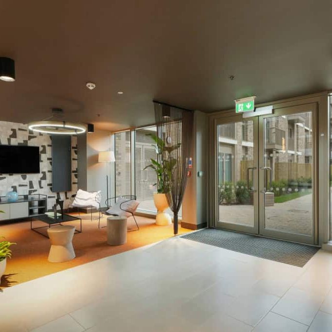 The Oakgate, KT22 7RZ, Surrey - Photo 1