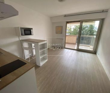 Location Appartement 1 pièce 20m² LE CANNET 06110 - Photo 2
