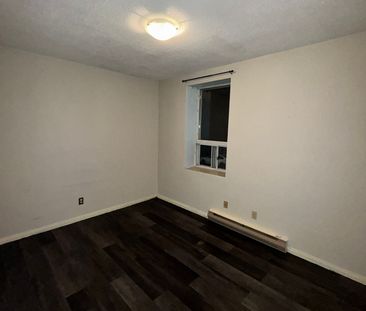 For Lease - 45 King Avenue Unit# 10, Clarington, Ontario - Photo 3