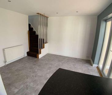 Foxhunter Drive, Oadby, Leicester, Leicestershire, LE2 - Photo 2