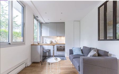 Location Appartement 1 pièce 28m² PARIS 18ème - Photo 3