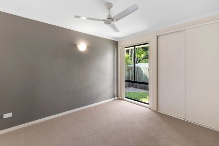 Large Family Home At The Top of Buderim - Photo 4