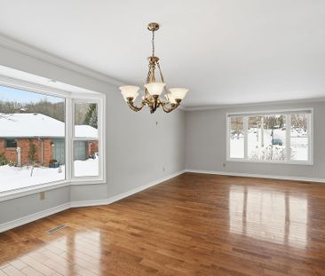 For Lease - 11 Mays Crescent, Hamilton, Ontario - Photo 2