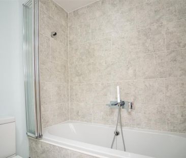 2 bedroom terraced house to rent - Photo 6