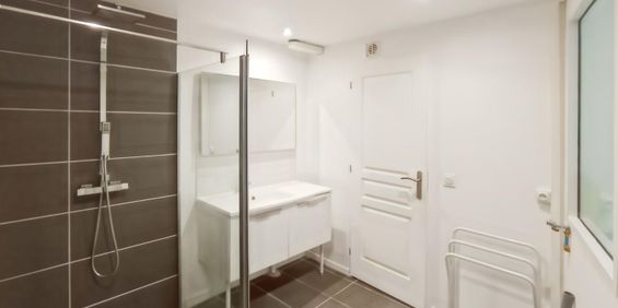 Location Appartement 1 pièce Meublé 25m² VALENCE 26000 - Photo 3