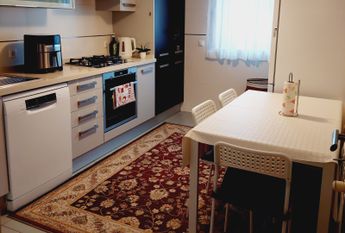 T2 for rent, next to the Glicínias Shopping Center, Aveiro.