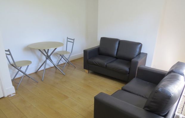 5 Bed Terraced House, Upper Lewes Road, BN2 - Photo 1