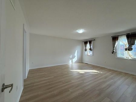For Lease - 47 Mynden Way, Newmarket, Ontario - Photo 4
