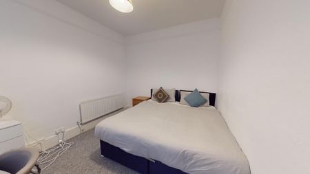 5 bedroom terraced house to rent - Photo 5