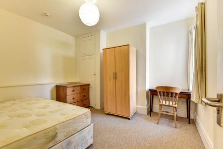 7 bedroom house to rent - Photo 4