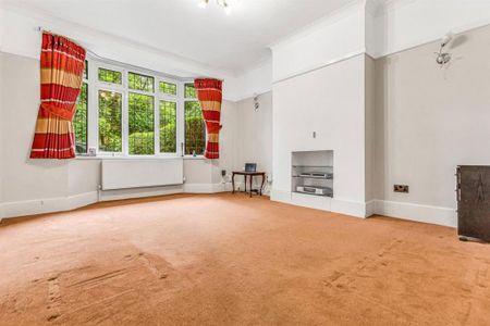 5 bedroom semi-detached house to rent - Photo 2