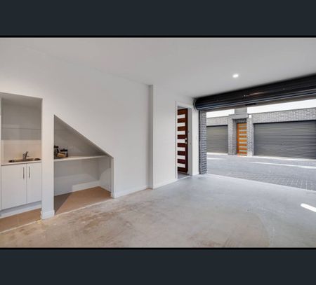 3/221 Churchill Road, Prospect, SA 5082 - Photo 2