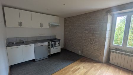 Location Appartement 3 pièces 69m² FRONTENAY ROHAN ROHAN 79270 - Photo 2