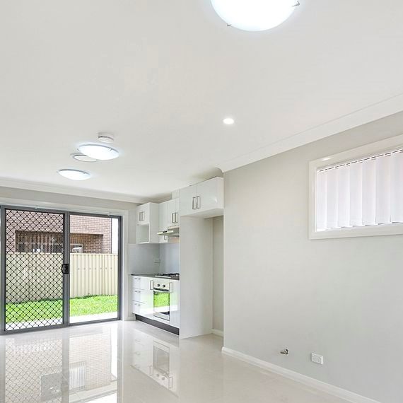 Beautiful 4 Bed, 2 Bath Home with 1 Parking in Plumpton, NSW - Photo 2