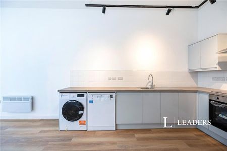 1 bedroom flat to rent - Photo 4