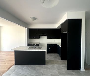 For Lease - 41 Canvas Crescent, Welland, Ontario - Photo 5