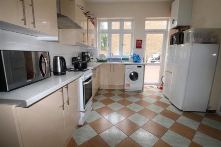 House share to rent - Photo 5