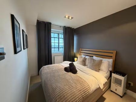 2 Bed Flat, Chelsea Cloisters, SW3 - Photo 4