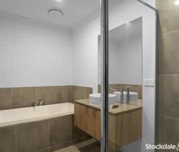 “Brand-New 4-Bedroom Townhouse in Grand View Estate” - Photo 5