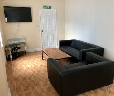 Chester Road North, KIDDERMINSTER - Photo 2