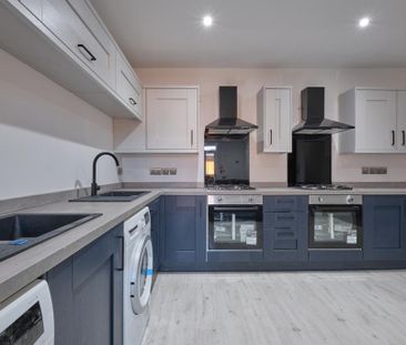 6 bedroom terraced house to rent - Photo 3