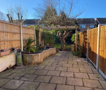 3 Bed Terraced House, Leonard Street, NG6 - Photo 6