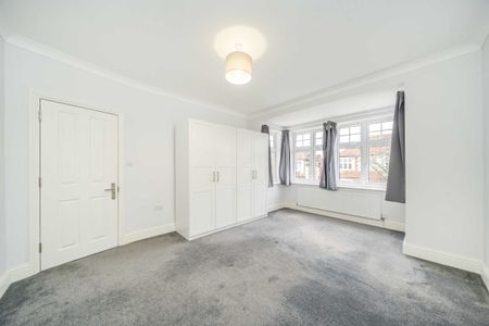 Chelwood Gardens, Kew, TW9, London - Photo 4