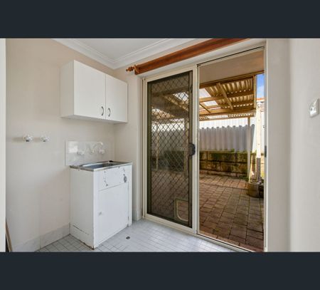 35A Penzance Street, Bassendean, WA 6054 - Photo 4