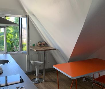 Location Appartement 1 pièce 14m² - Photo 4