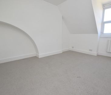 3 bedroom apartment to rent - Photo 3