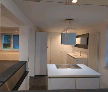 Exklusive Loft-Wohnung mit eigenem Garten und Eingang - Photo 1
