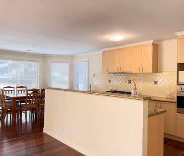 Spacious Family Home with Exceptional Entertaining Area - Photo 3