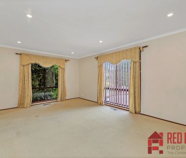 22 Bertram Street, Fadden ACT 2904 - House For Rent | Domain - Photo 2