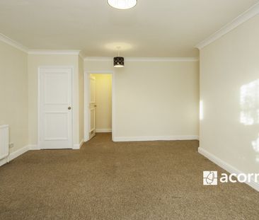 Flat to rent - Maberley Road, London, SE19 - Photo 4