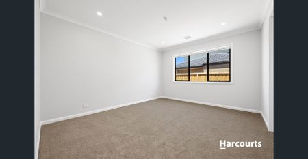 Contemporary Family Living with Premium Features & Multiple Living Zones - Photo 3