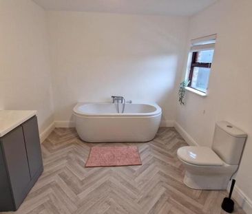 Rm 4, 265 Woodstock Road, Belfast, BT6 8PR - Photo 1