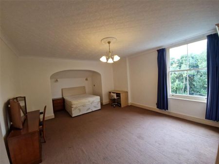 4 bedroom maisonette to rent - Photo 3