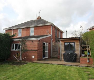 2 bedroom semi-detached house to rent - Photo 3