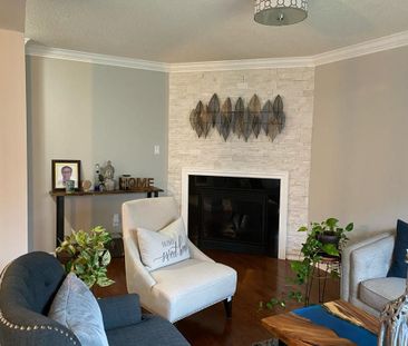 For Lease - 31 Middlecote Drive, Ajax, Ontario - Photo 3