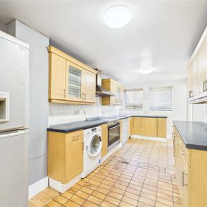 Kimberley, Bracknell Kimberley, Bracknell - Photo 3