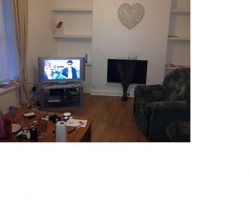 4 BED ST WOOLLOS ROAD NEWPORT - STUDENT HOUSE - Photo 1