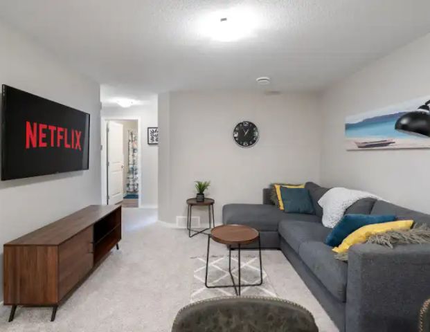 Liz's Cozy 2 Bedroom Basement Suite | Calgary - Photo 1