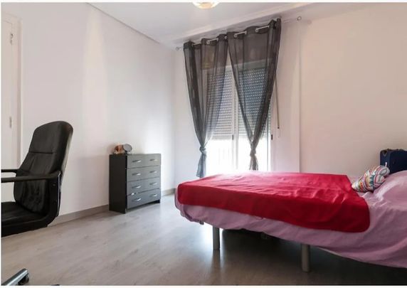 Calle Soledad Domenech, Valencia, Valencian Community 46020 - Photo 1