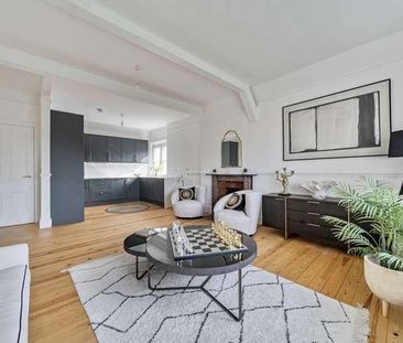 Oakley Gardens, Redhill, RH1 - Photo 3