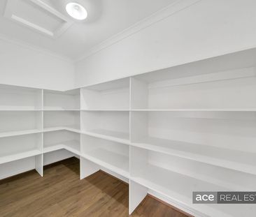 Modern Family Living in a Premier Aintree Location - Photo 3