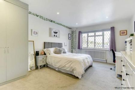 5 bedroom property to rent in Hove - Photo 5