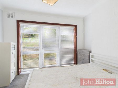 4 bedroom terraced house to rent - Photo 3