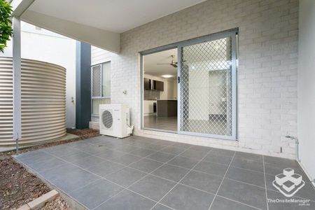 3 Bed Townhouse with courtyard - Photo 5