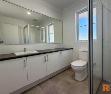 Brand New Units in the Heart of Greenfields - Photo 3